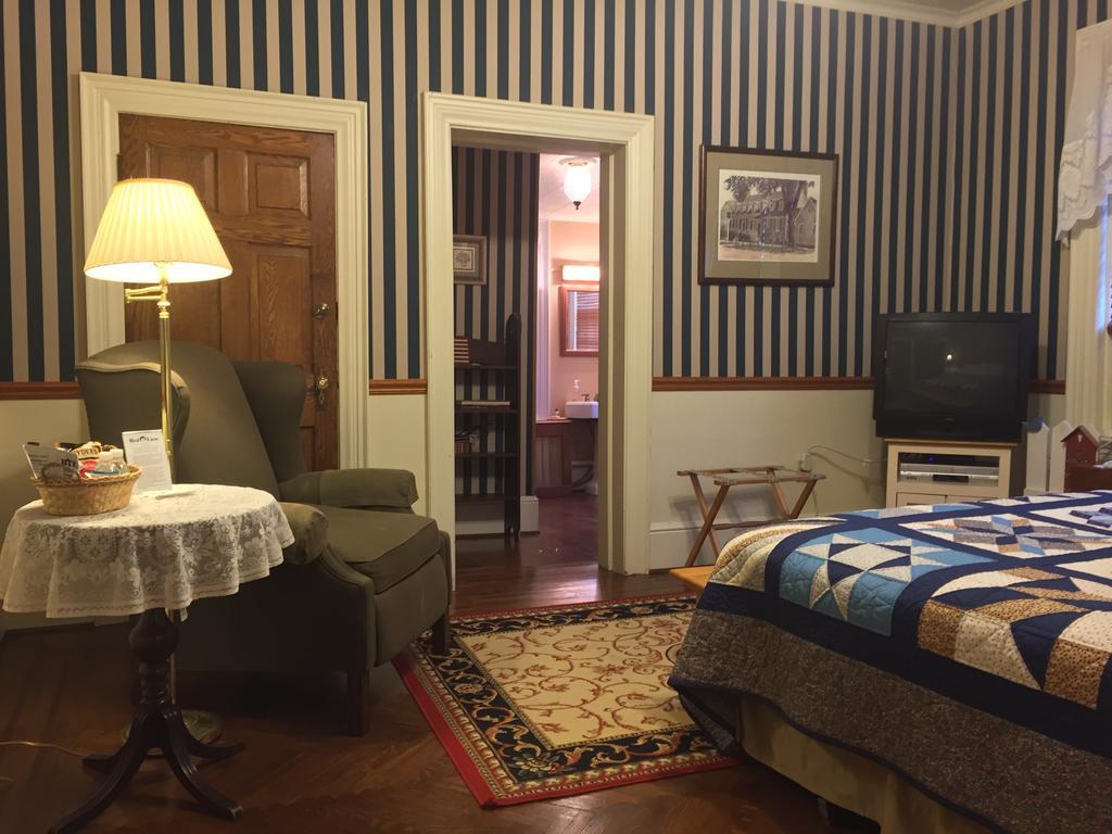 Red Lion Bed & Breakfast Εξωτερικό φωτογραφία