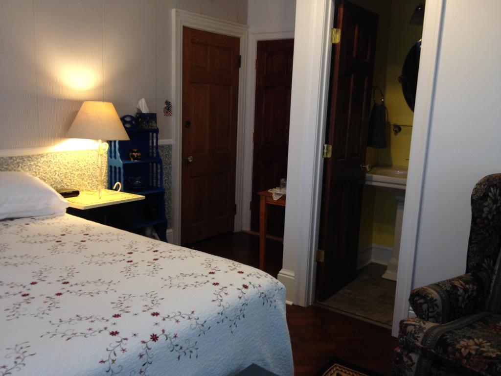 Red Lion Bed & Breakfast Εξωτερικό φωτογραφία