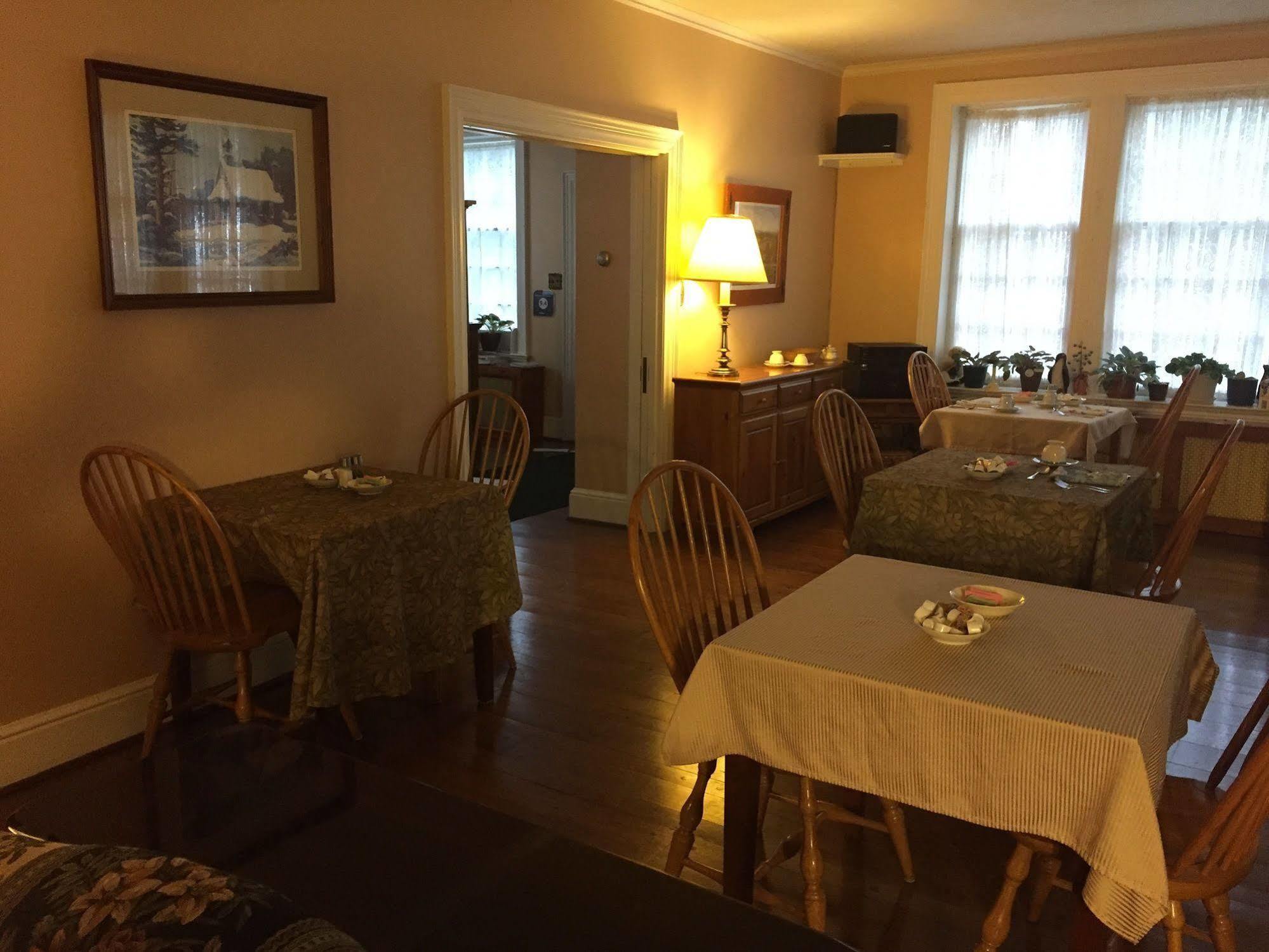 Red Lion Bed & Breakfast Εξωτερικό φωτογραφία